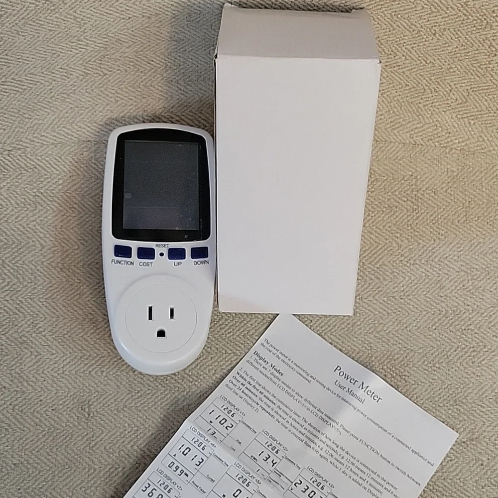 White Energy Monitor Plug - Picture 4 of 4